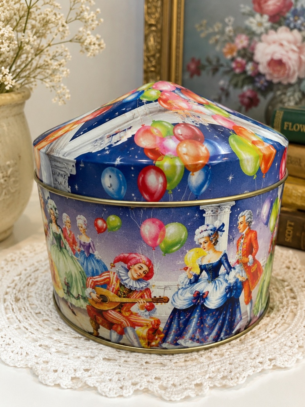 Vintage Churchill’s English Collectible Tin Victorian Party Balloon Design